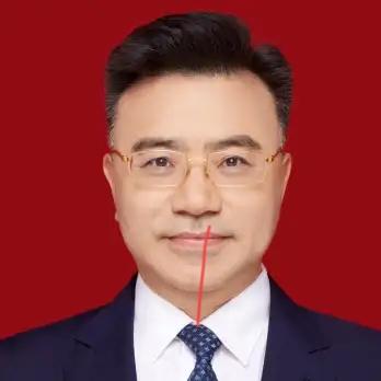 湘雅系直属四家医院院长：1、雷光华，湘雅附一，55岁2. 吕奔，湘雅附二，4