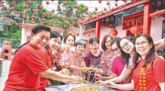 马来西亚华人为何不能独立建国？其实说白了，是因为干不过马来本土人，人家背后有个大