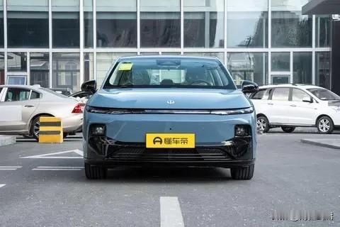 8.98万起打破10万级纯电均衡天花板！零跑B01凭差异化实力圈粉在10万