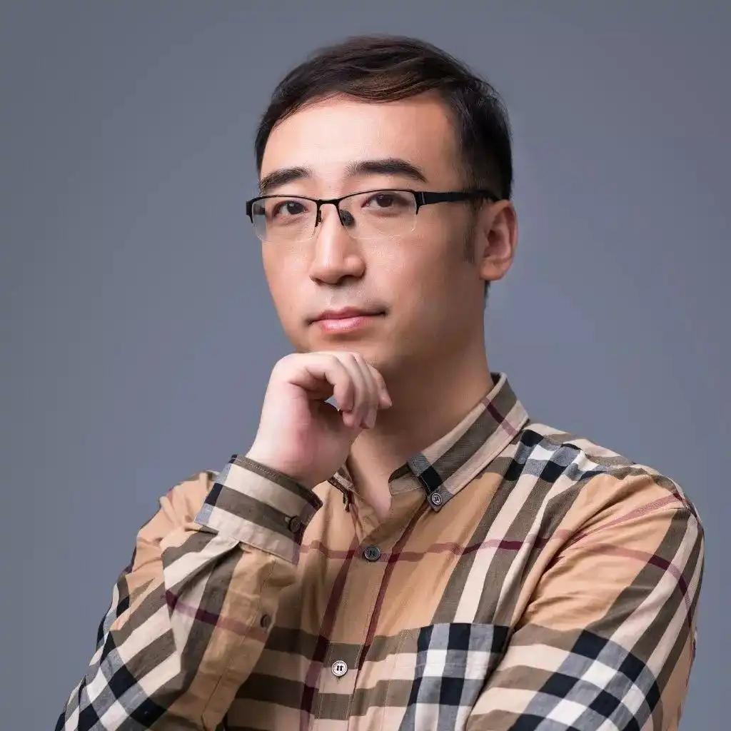太现实！清北双料学霸李永乐，当年在北京求职四处碰壁，外企500强全部拒收，手握北