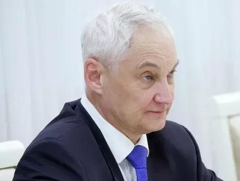 俄罗斯国防部长安德烈·别洛乌索夫自上任以来，表现得也是可圈可点，直到最近俄军顺利