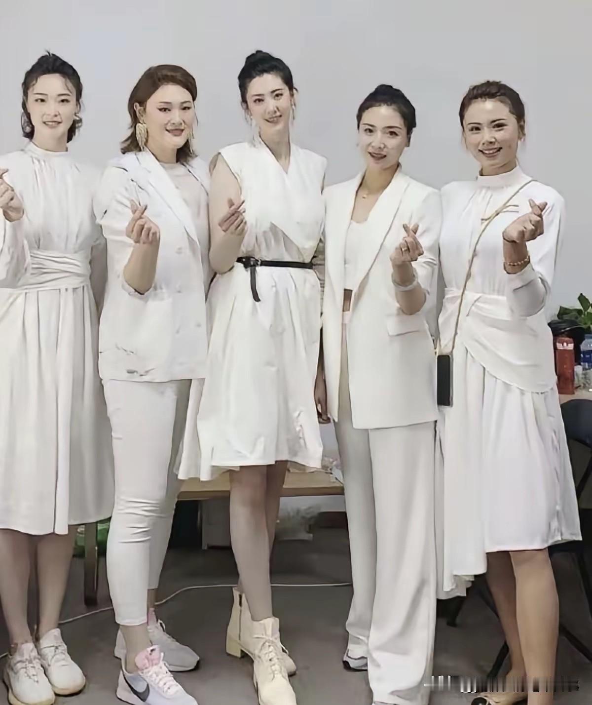 如果彩礼都是一样，你们会选谁？