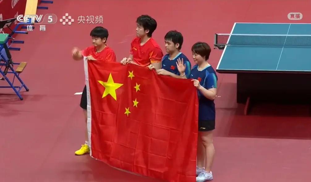 混双决赛0:4！莎头不敌动漫组合这场决赛，动漫组合打得太出彩，节奏牢牢握在手里