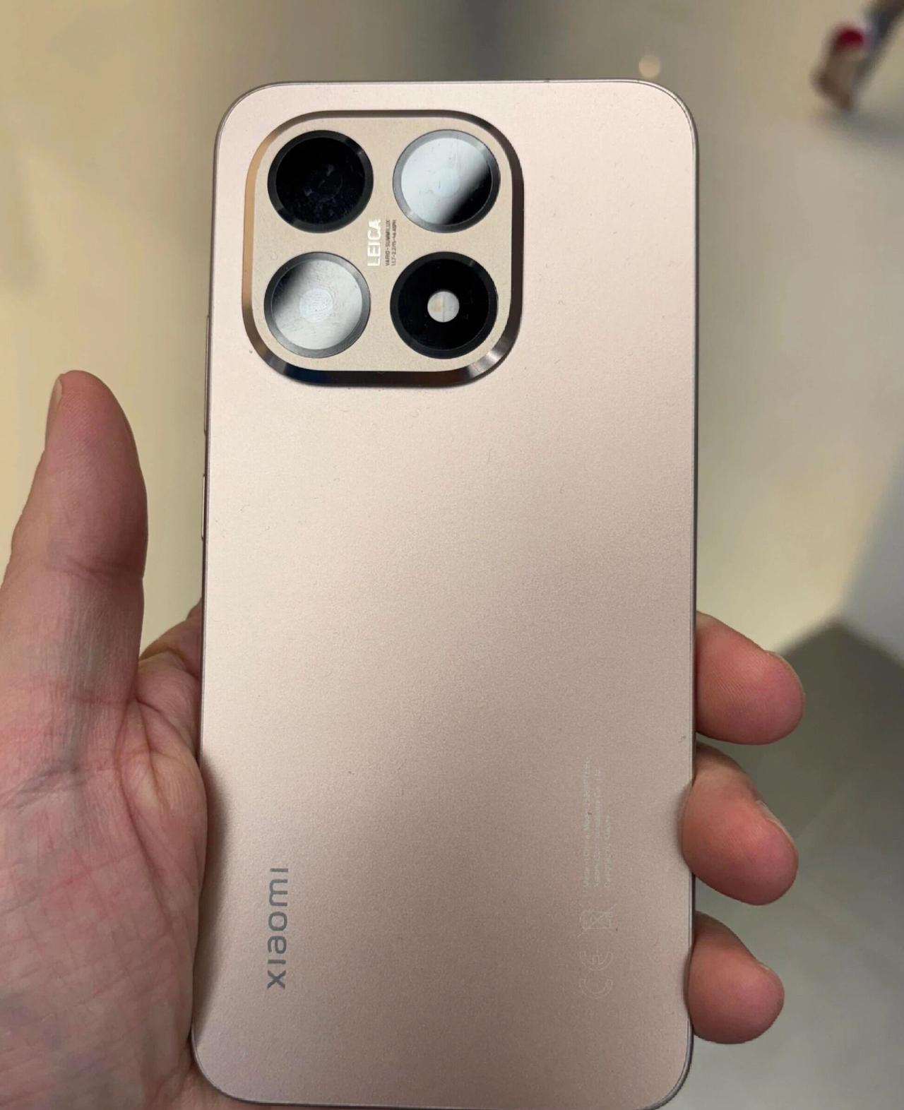 小米15T上手体验，说5个不同的感受①金色是真的超好看，感觉艳压了粮厂近期30