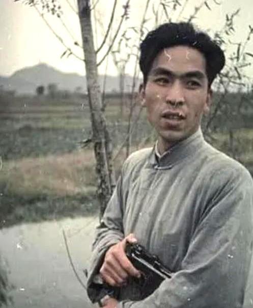 1947年，地下党李凤岐在被处决前，房东送来饭菜，然而，李凤岐以“吃不下”为由拒