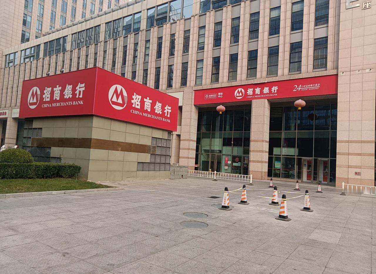 去四川资阳出差，我联系了5年未见的前同事。她跟我说，既然来了就来我家住，别去酒店