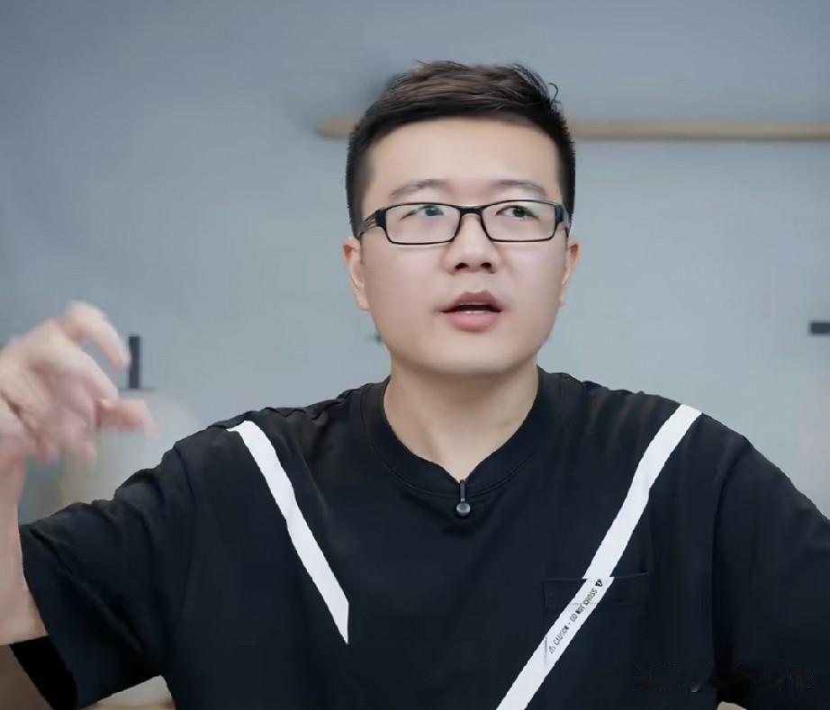 莱维质疑:亚运会为什么搞选拔赛？他却忘了张继科和樊振东的时代怎么来的？他说: