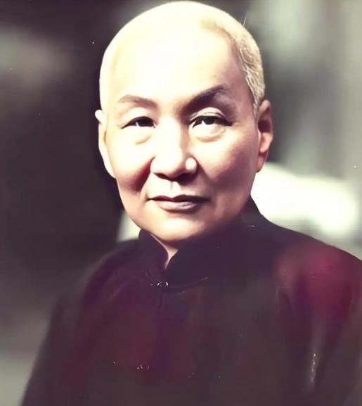 1940年，张啸林让保镖交枪，准备开除他，保镖说：“不干就不干，走人就是了！”说