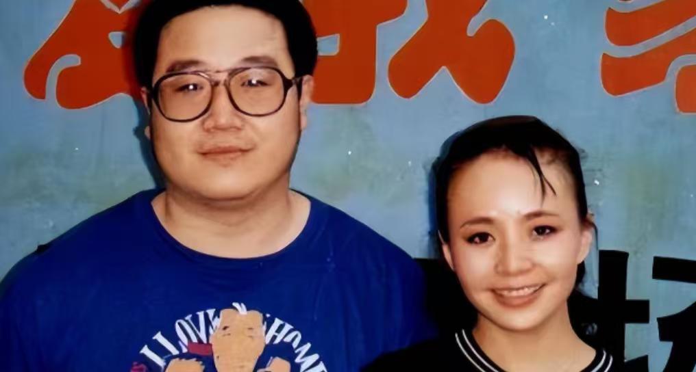 我最近看到一个故事，讲的是英达和宋丹丹离婚后，英达想用一套房子换儿子巴图永远别来