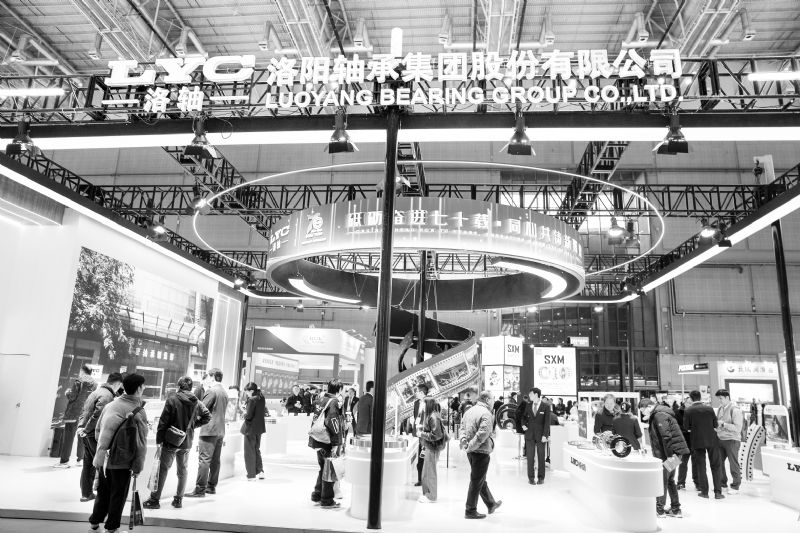 洛轴股份业绩失速关联交易达20.8亿 负债率80%应收账款27亿占营收近半