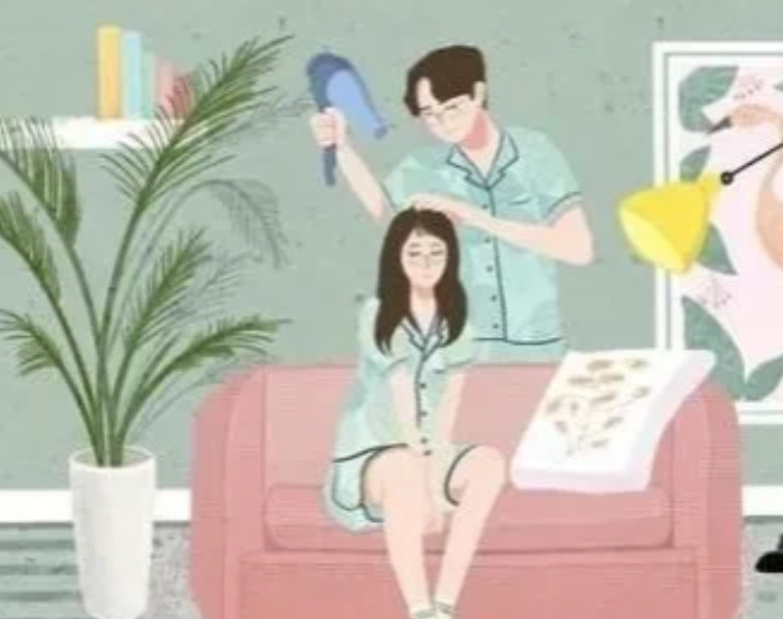 跟老公说了，我被小年轻表白的事。谁知他不仅没有吃醋，反而一个劲的哈哈大笑记得