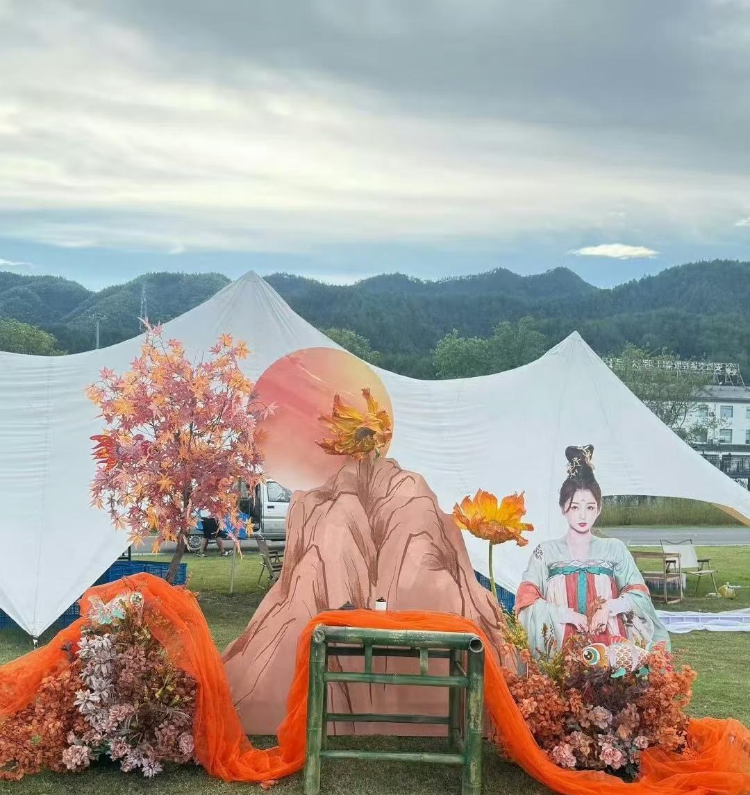 我有预感，《一念江南》投资方要亏死了，倒不是因为开机了找不到主演，而是主演王