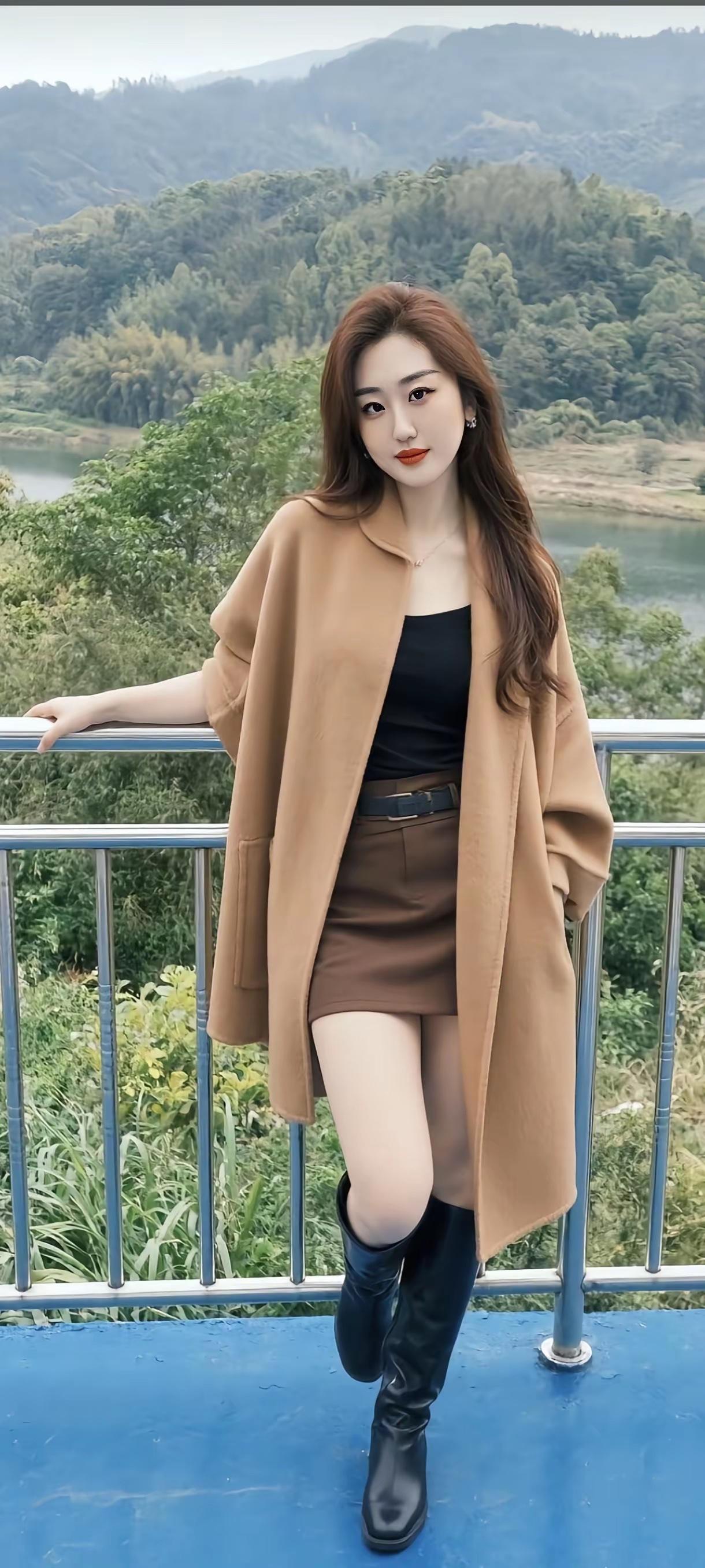 我同事稍微捯饬一下就比她漂亮些