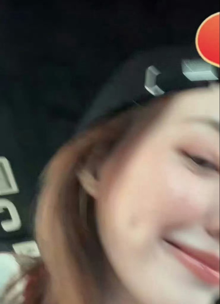 你什么时候也开始有酒窝了？