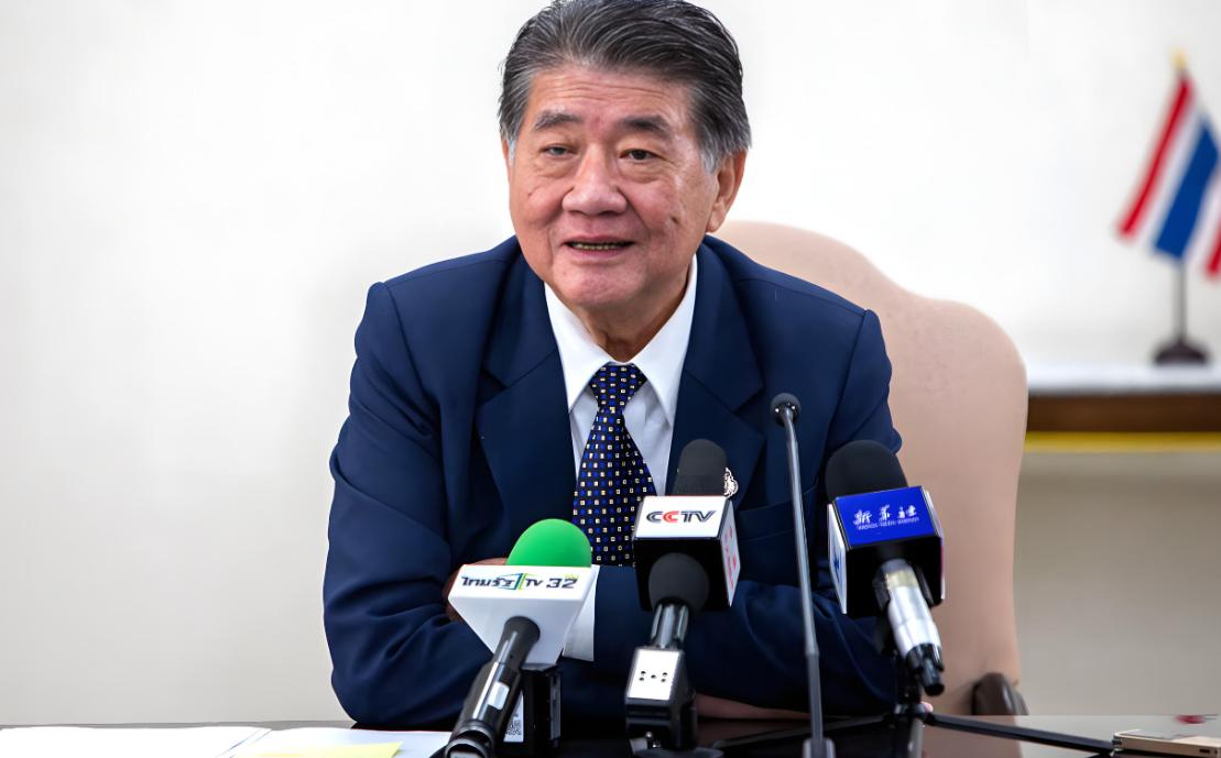 佩通坦被免职后，普坦成为暂时的大赢家，他已经被任命为代理总理。其实，普坦前段时间