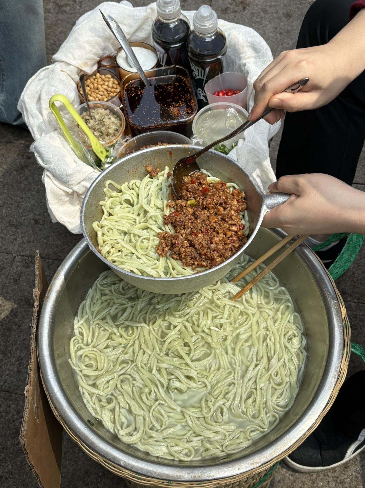 卧槽！卧槽！重庆居然有这个！！！啊啊啊居然在重庆主城发现了绿豆粉！！！...
