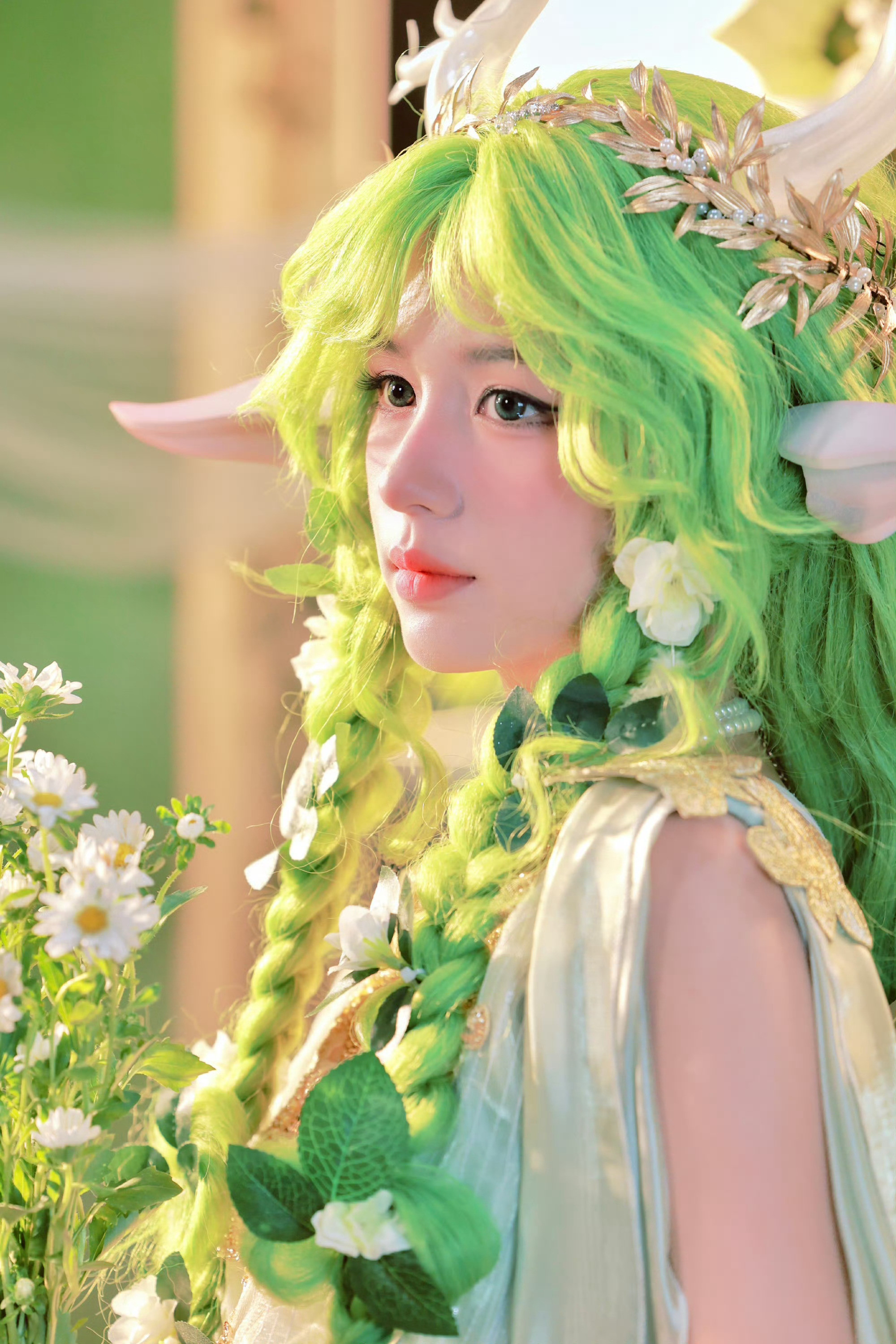 🍉网友：周也是00花里颜值最高的，是仙女小精灵🧚‍♀️​​​