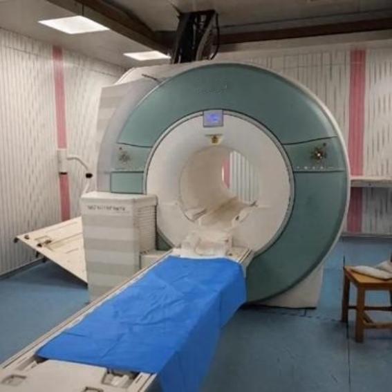 一台核磁共振仪，以前飞利浦卖我们3000万。后来，我们自己研发出来了，他扭头就卖