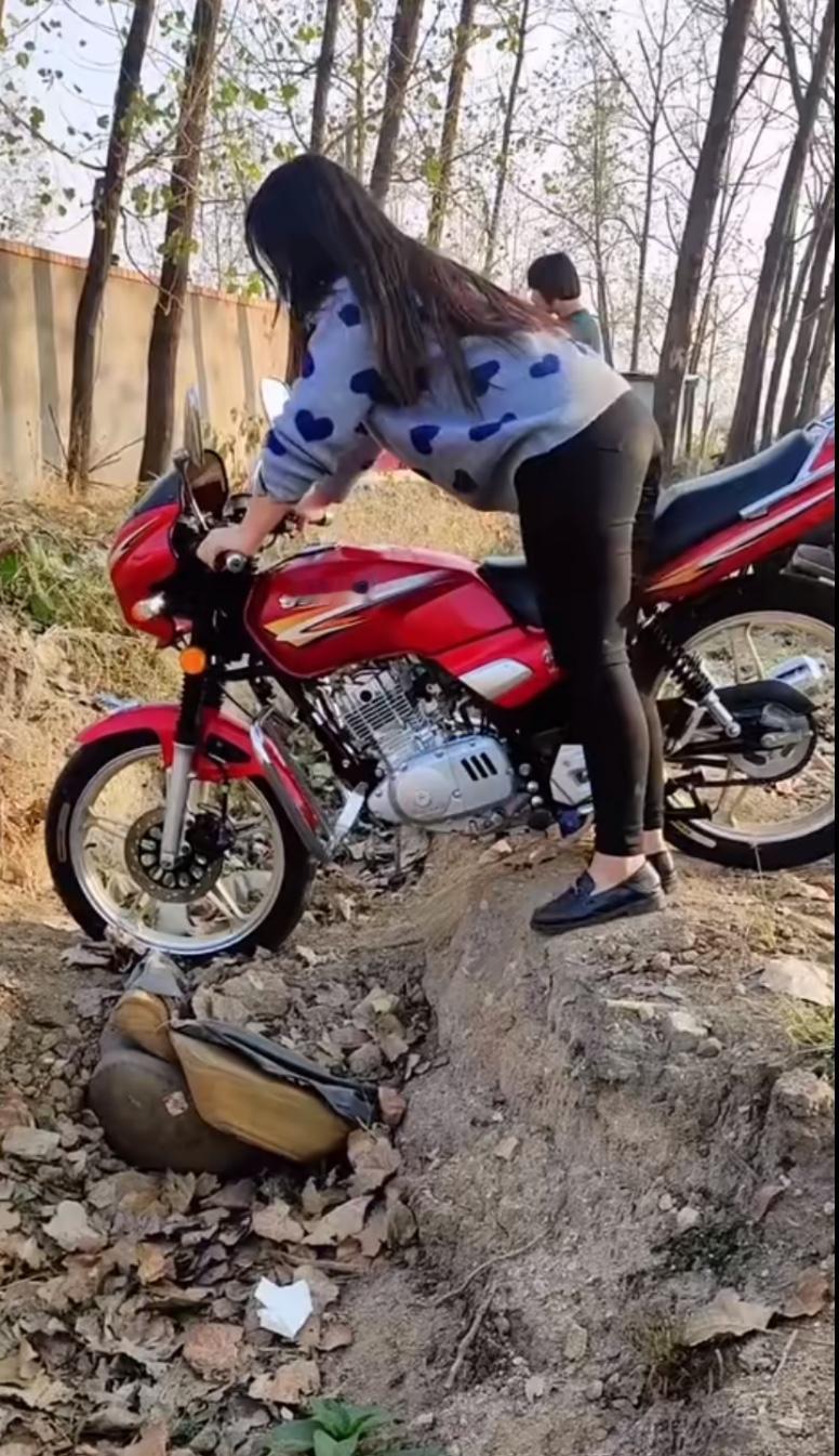 宗申和豪爵谁才是真正的王者？今天咱不吹不黑，从销量、口碑、油耗等多维度，对比宗