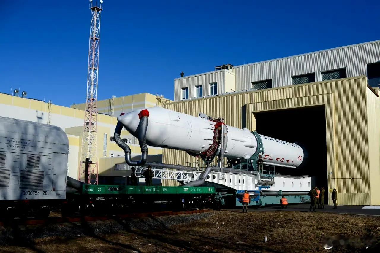 俄罗斯昨天使用安加拉1.2成功打了一枚光学侦查卫星，军用性质。这已是俄航天部门本