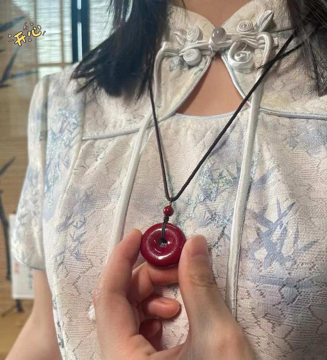 分享一个玄学真相。出门前如果钥匙掉地上，衣角挂锁上，家犬拦路，车三次打不着火…