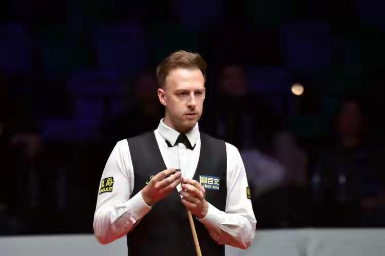 斯诺克排名大洗牌！德国大师赛战罢，特鲁姆普不仅捧杯，还强势稳坐世界第一宝座，状态