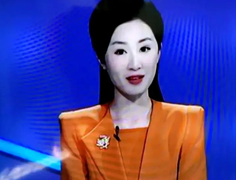 河北有一对夫妻，做生意亏了很多钱，丈夫为了不连累妻子，和妻子办理离婚，房子和现金