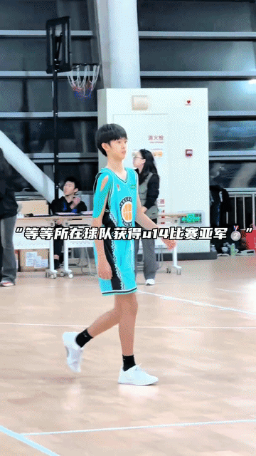 魔丸基因的邓超生出灵丸的等等，幸好好孙俪的基因，等等的气质和气场完全不同于无厘头