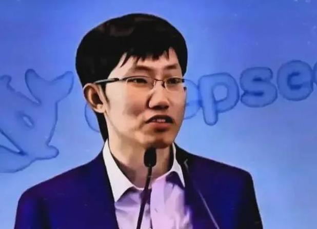 散户的愤怒值直接拉满了！ “抓住梁文锋”这几个字，最近在网络上刷屏不断，散户