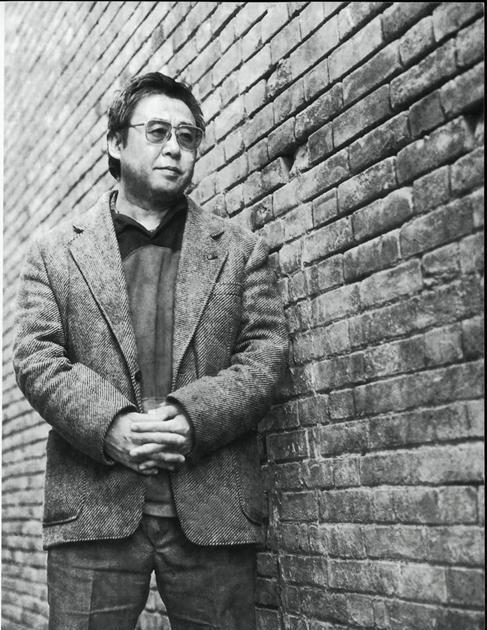 有人曾说：“一百年后，莫言还会有人读，而路遥可能会没人会记得。”而笔者却觉得：“