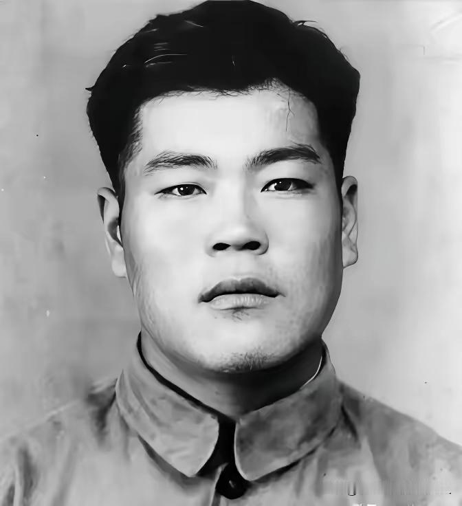 1986年，两名记者到四川万县采风，途中口渴难耐，遂敲开一户老农的院门求水。老农