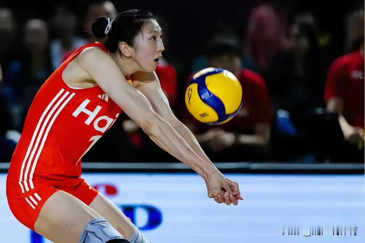 女排大将吴梦洁受伤后已经完成手术，看来今年的世联赛、亚锦赛吴梦洁都不可能参加了。