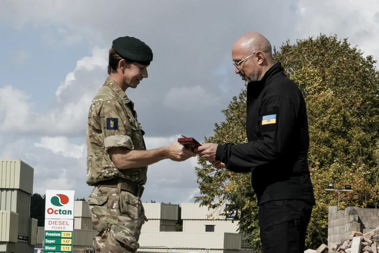 就在刚刚英国正式公布在乌克兰的雇佣兵伤亡情况9月16日，英国记者科林·弗里曼