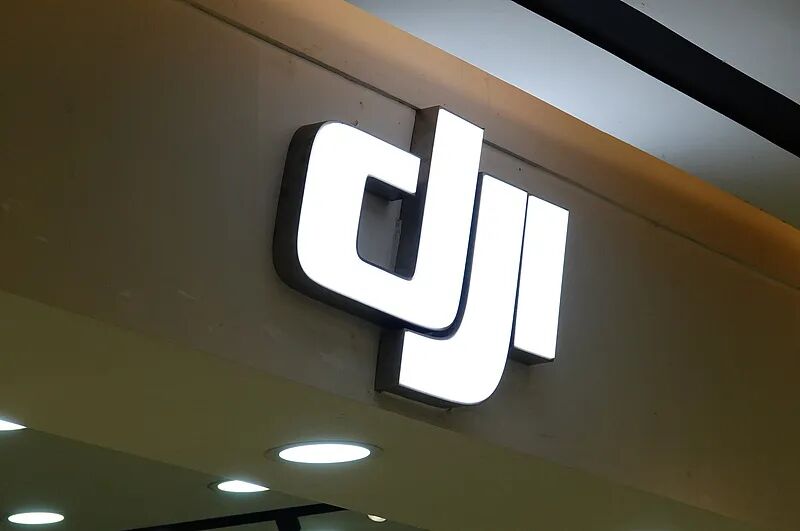 深圳创投圈“抢人实录”: 机构蹲守大疆楼下, 离职就拿2000万