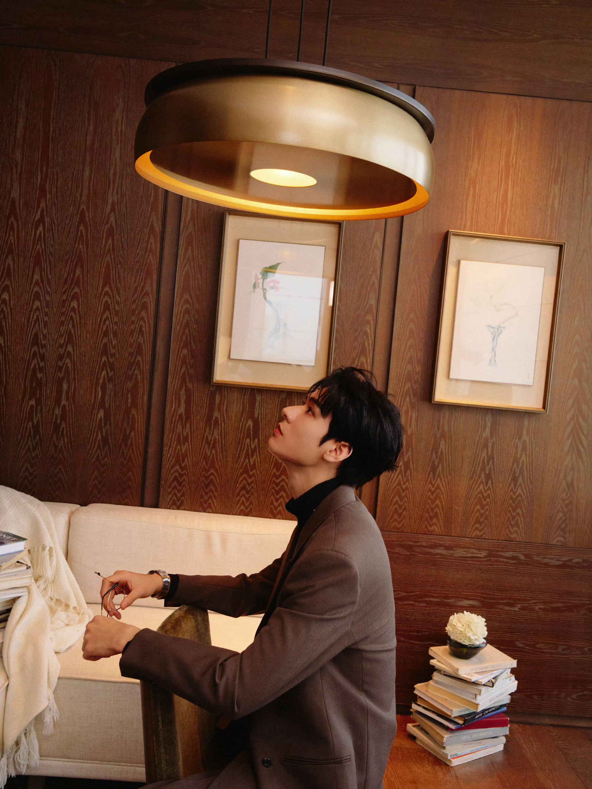 帅气得让人无法移开目光的龚俊，天神下凡！