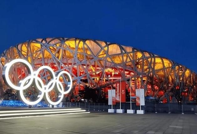 国际奥委会急了，多次想让中国申办奥运会，可中国完全不搭理，主要原因还是西方国家太