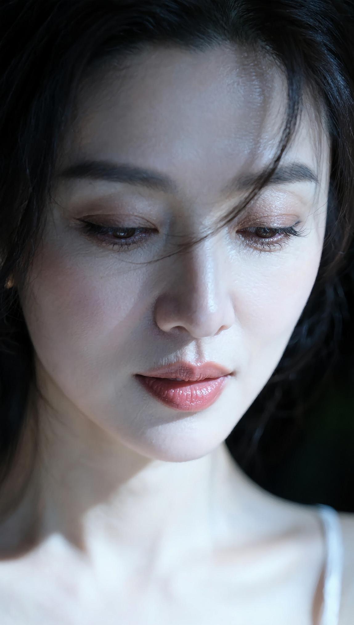 人的内心，不种满鲜花就会长满杂草。