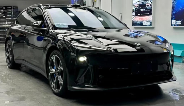 400V架构毛坯房特斯拉比ET5T贵为啥如果说在国内，25年有这样一款新车，他