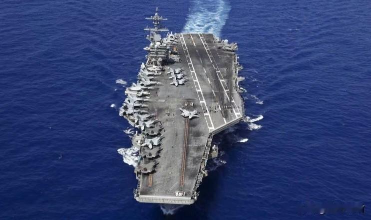 航母打击群就位，美国被曝已向伊朗提出3个要求。伊朗高超音速导弹竖起了，二千枚导弹