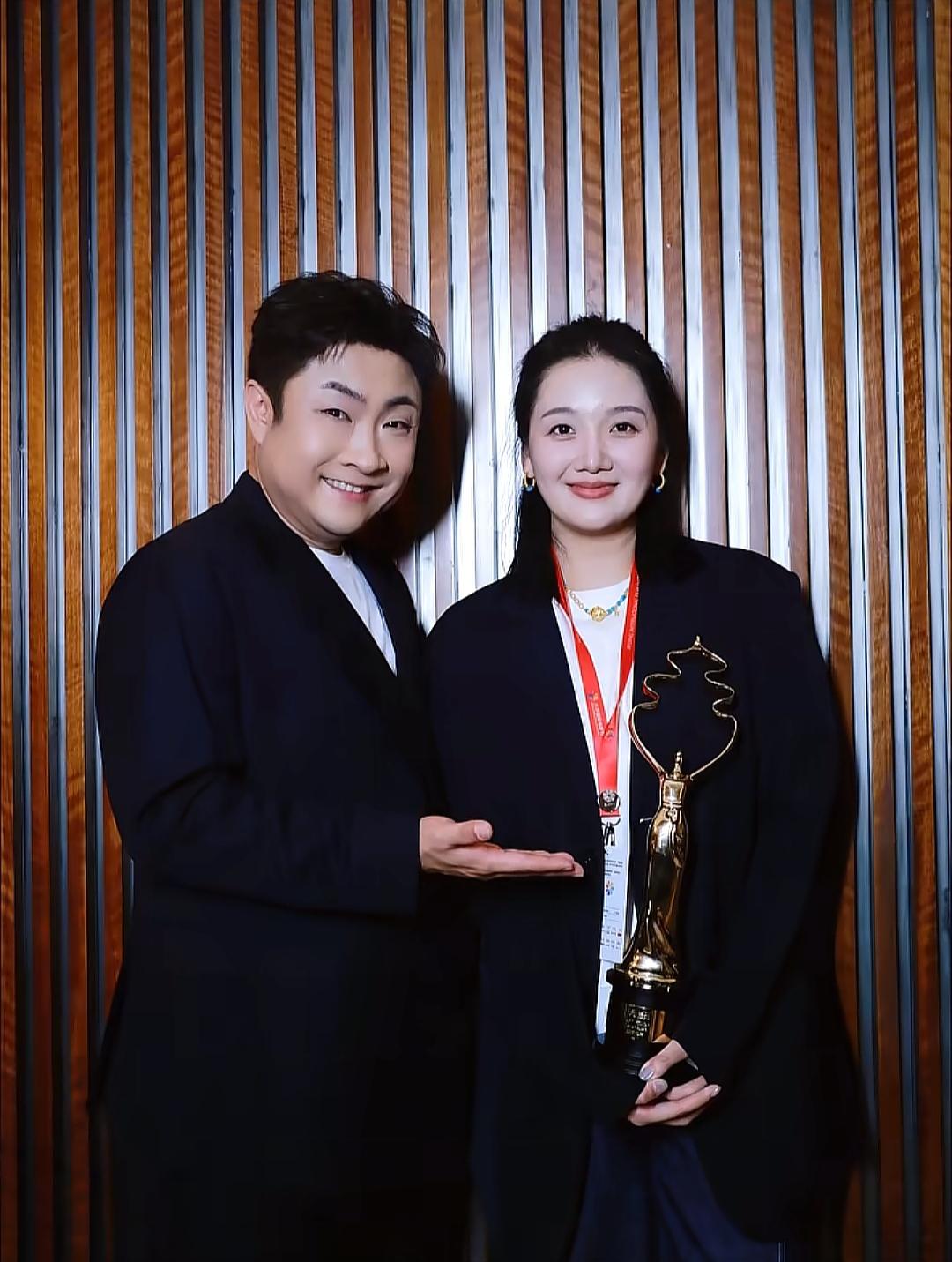 乔杉这回真出息了，在北京国际电影节上，他凭电影《森中有林》，拿下了最佳男配