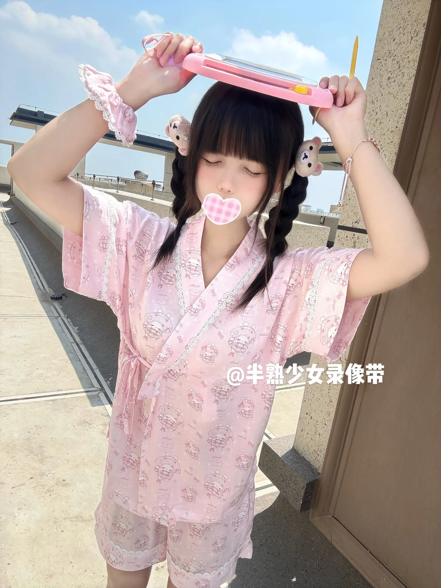 闺蜜这套睡衣好宅萌🎀。