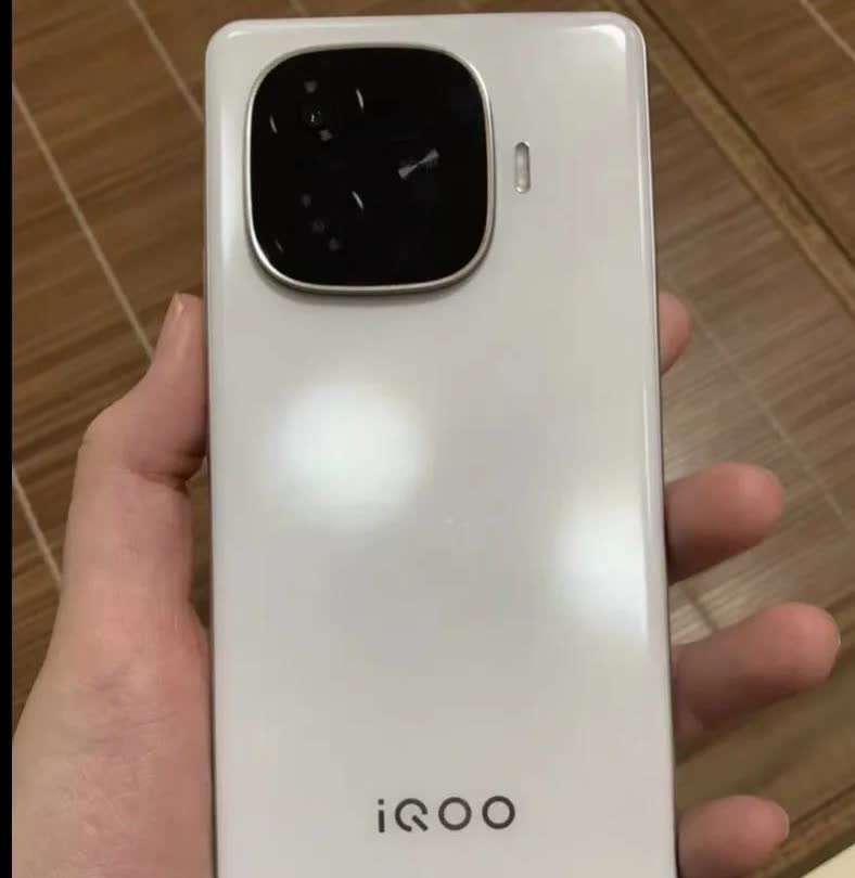 最近研究了1000元档手机，发现这5款特别值得考虑，各有绝活：要性能强、屏幕