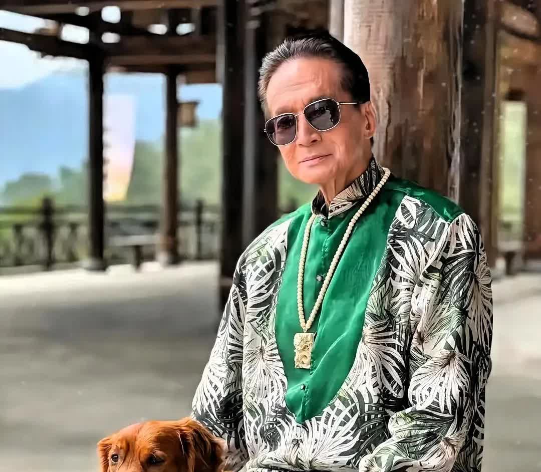 方刚的义子王瀚祥回忆起义父临终前的情景，说义父只走了半个小时的事，义父当