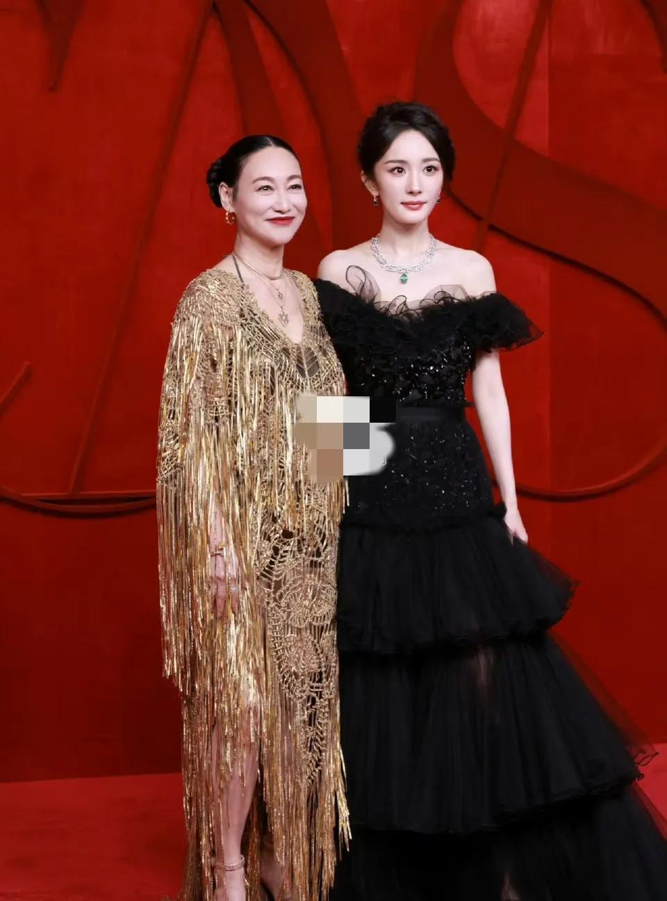 杨幂的血真厚啊！去年连扑了《哈尔滨1944》《狐妖小红娘·月红篇》等多部作品，