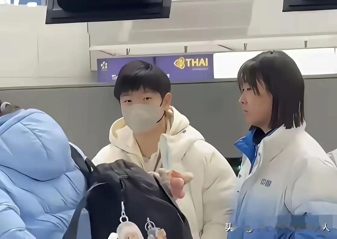 莎莎的诊断结果出来了，是脚踝韧带和足底筋膜发炎，医生直接下了“禁足令”！老话