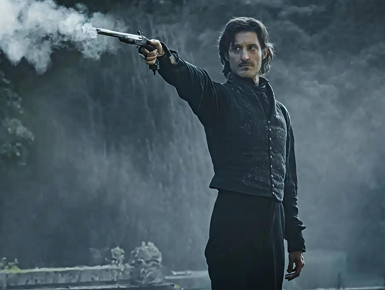 老板问我们小仲马是大仲马未成名时与女裁缝的私生子，大仲马是老仲马（仲马将军）与旅