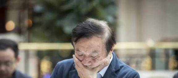 真正卡中国芯片脖子的，不是美国也不是日本，而是国内那些跪着挣快钱的买办集团！很多