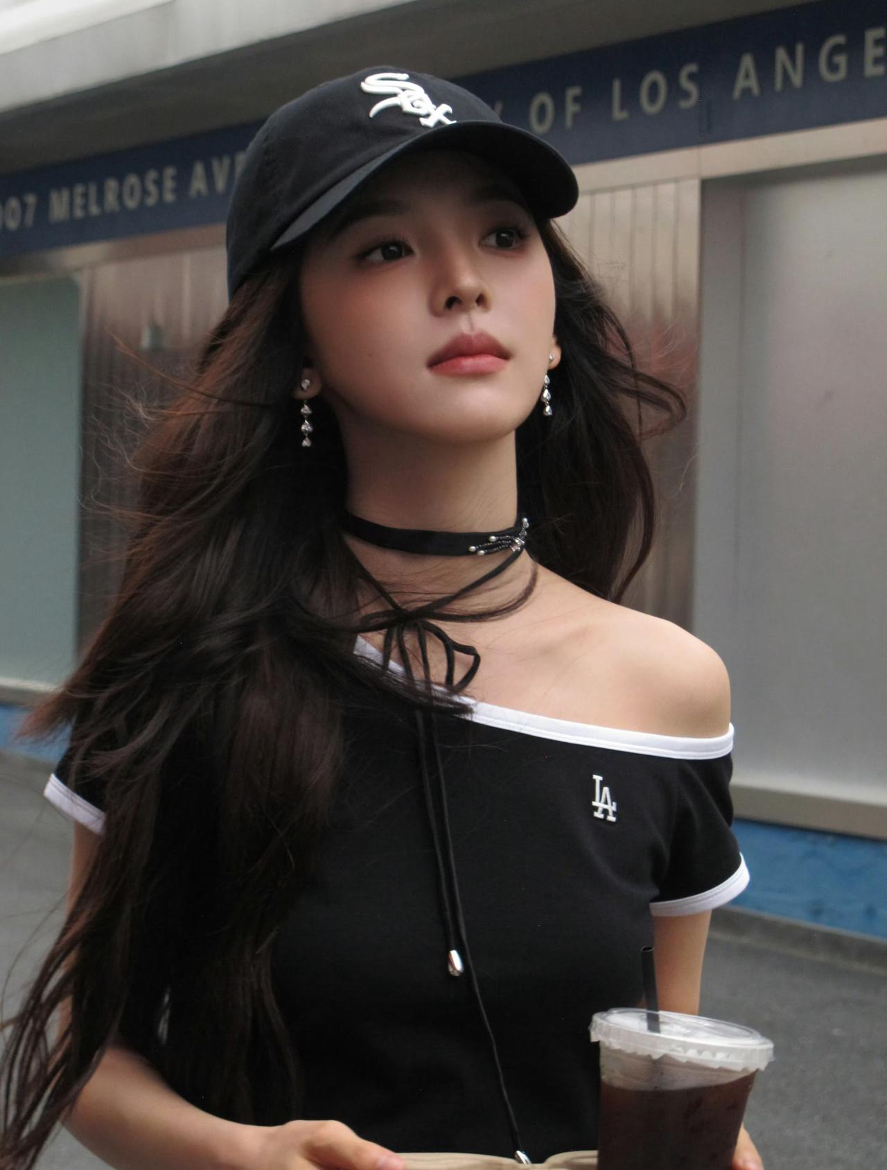 🩵章若楠最近的商务硬广风格多变甜酷女团清爽氧气章若楠只是做自己就已