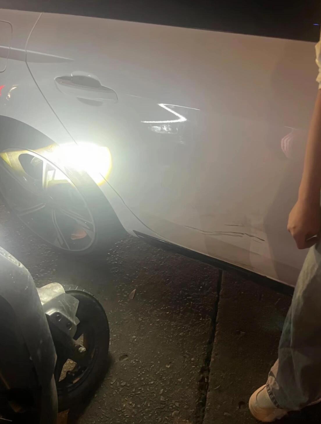 男朋友刮到我的车，我让他出钱修理，我错了吗！！！​​​