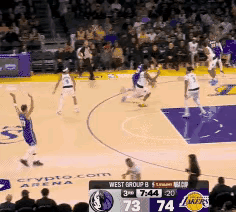 詹姆斯获首发五人最低得分，里夫斯和东契奇都得35+得分，詹姆斯战术地位被剥夺！东